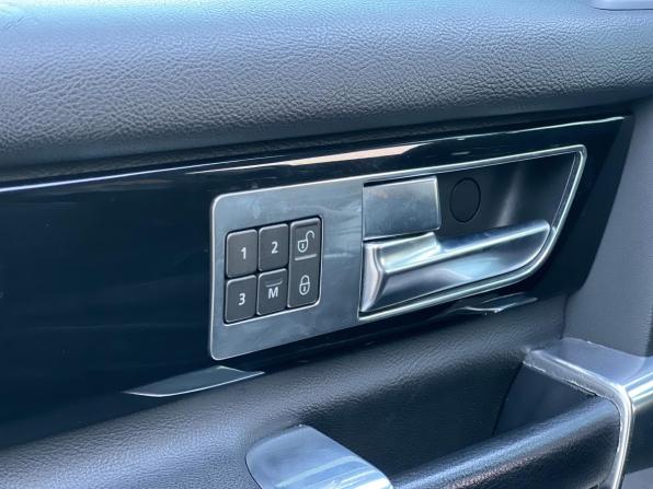 Land Rover Discovery IV с пробегом 2010 года, цена 1 575 000 рублей, 214207 км, внедорожник, Автокод Объявления