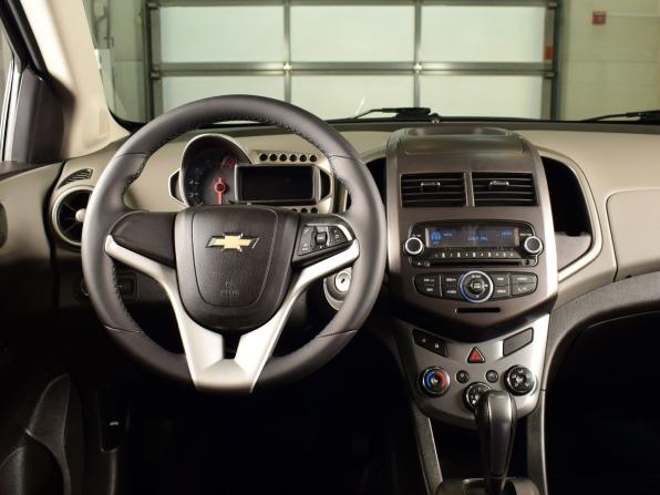 Chevrolet Aveo II с пробегом 2015 года, цена 849 995 рублей, 153719 км, седан, Автокод Объявления
