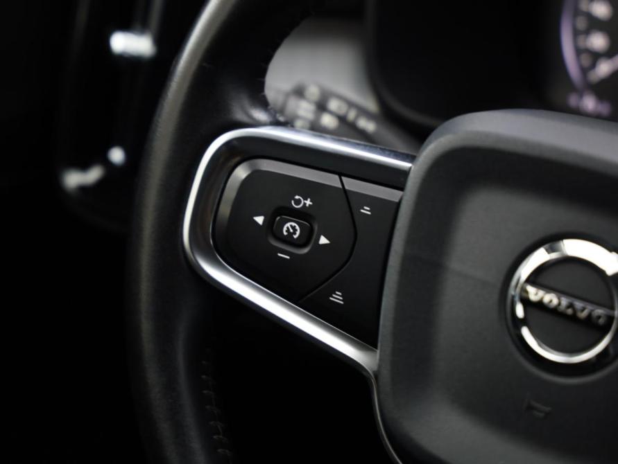 Volvo XC40 I Санкт-Петербург  - изображение 14