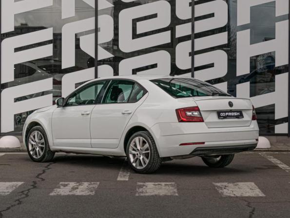 Skoda Octavia III (A7) Рестайлинг с пробегом 2019 года, цена 1 980 000 рублей, 162885 км, лифтбек, Автокод Объявления