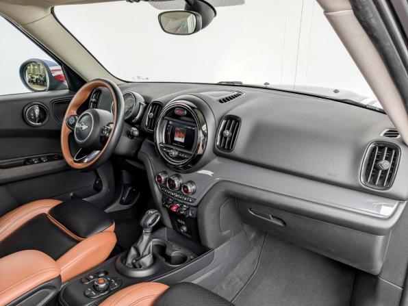 Mini Countryman II с пробегом 2018 года, цена 2 600 000 рублей, 28859 км, внедорожник, Автокод Объявления