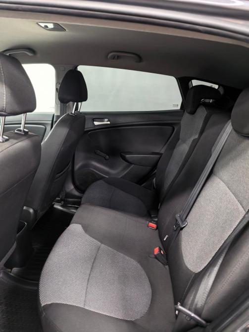 Hyundai Solaris I Санкт-Петербург  - изображение 15