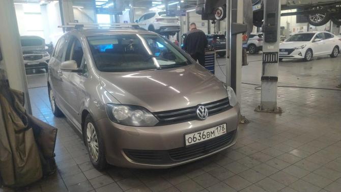Volkswagen Golf Plus II с пробегом 2013 года, цена 570 000 рублей, 286807 км, хэтчбек, Автокод Объявления
