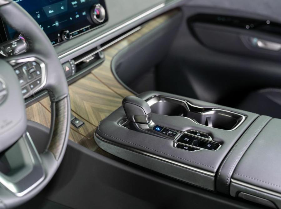 Lexus LM II Москва  - изображение 16