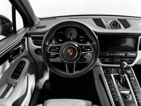 Porsche Macan I Рестайлинг с пробегом 2019 года, цена 5 200 000 рублей, 70569 км, внедорожник, Автокод Объявления