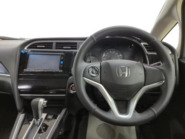 Honda Shuttle II с пробегом 2016 года, цена 1 270 000 рублей, 68708 км, универсал, Автокод Объявления