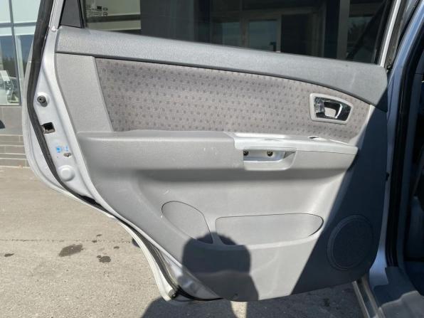 Kia Carens I (RS) Рестайлинг с пробегом 2006 года, цена 355 000 рублей, 250685 км, компактвэн, Автокод Объявления