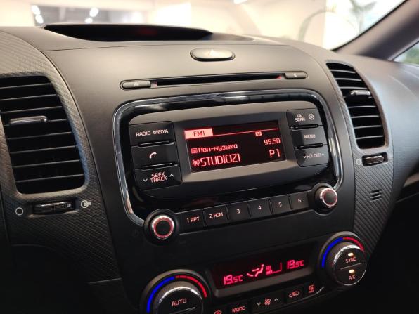 Kia Cerato III Рестайлинг (Classic) с пробегом 2019 года, цена 1 402 000 рублей, 171116 км, седан, Автокод Объявления