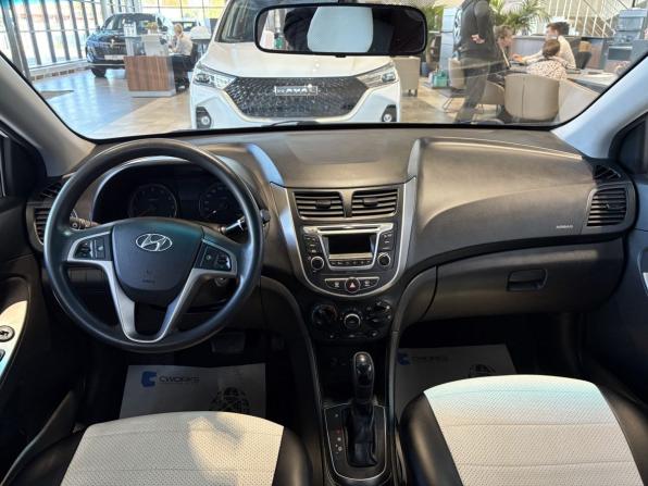Hyundai Solaris I Рестайлинг с пробегом 2014 года, цена 962 000 рублей, 110101 км, седан, Автокод Объявления