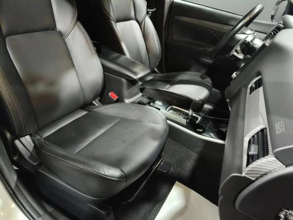 Mitsubishi Outlander III Рестайлинг 3 с пробегом 2020 года, цена 2 435 000 рублей, 111257 км, внедорожник, Автокод Объявления