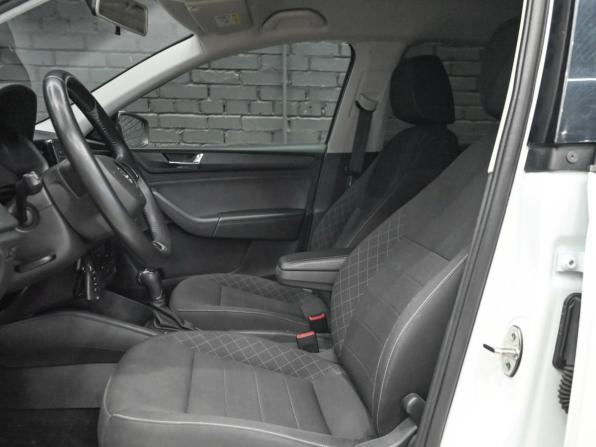 Skoda Rapid II с пробегом 2020 года, цена 1 590 000 рублей, 69638 км, лифтбек, Автокод Объявления