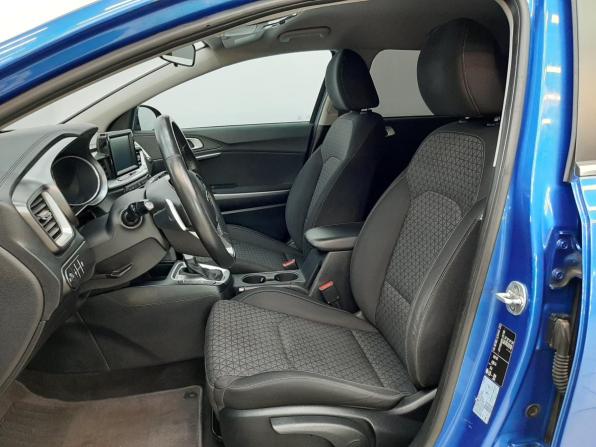 Kia Ceed III с пробегом 2019 года, цена 1 190 000 рублей, 236680 км, универсал, Автокод Объявления