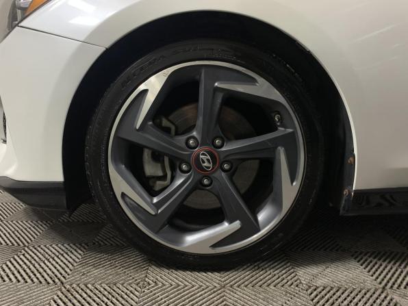 Hyundai Veloster II с пробегом 2019 года, цена 1 700 000 рублей, 66712 км, хэтчбек, Автокод Объявления