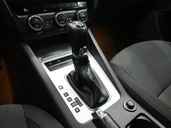 Skoda Octavia III (A7) с пробегом 2014 года, цена 990 000 рублей, 188233 км, лифтбек, Автокод Объявления
