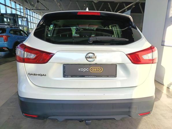 Nissan Qashqai II с пробегом 2018 года, цена 1 793 700 рублей, 64382 км, внедорожник, Автокод Объявления