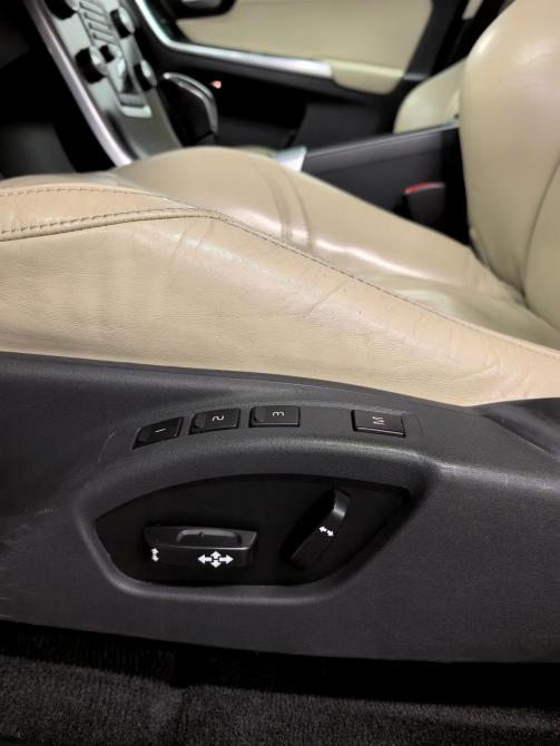 Volvo XC60 I Рестайлинг Санкт-Петербург  - изображение 10