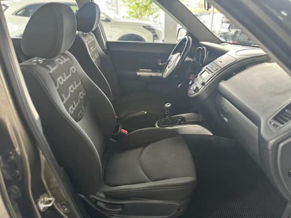 Kia Soul I Рестайлинг с пробегом 2012 года, цена 795 000 рублей, 136002 км, хэтчбек, Автокод Объявления