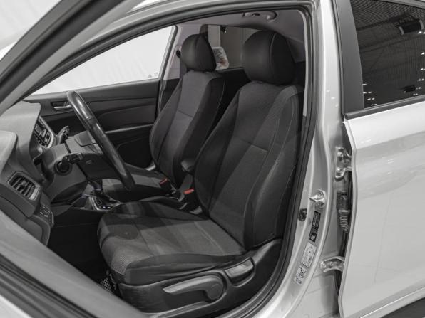 Hyundai Solaris II с пробегом 2018 года, цена 1 350 000 рублей, 161332 км, седан, Автокод Объявления