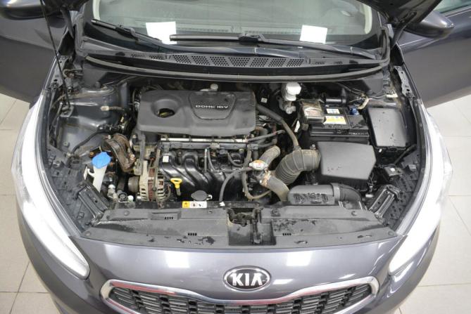 Kia Ceed II Рестайлинг с пробегом 2018 года, цена 1 359 000 рублей, 122000 км, универсал, Автокод Объявления