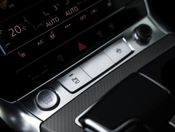 Audi A6 V (C8) с пробегом 2019 года, цена 4 199 777 рублей, 47817 км, седан, Автокод Объявления