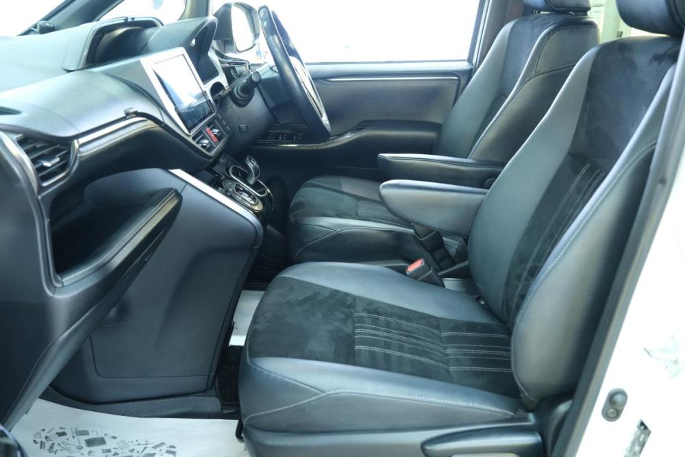 Toyota Esquire I Рестайлинг Омск  - изображение 19