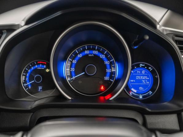 Honda Fit III с пробегом 2013 года, цена 1 015 000 рублей, 93000 км, хэтчбек, Автокод Объявления