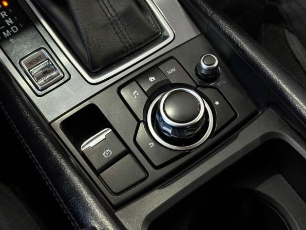 Mazda 6 III (GJ) Рестайлинг с пробегом 2015 года, цена 1 509 000 рублей, 224468 км, седан, Автокод Объявления