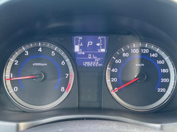 Hyundai Solaris I Рестайлинг с пробегом 2015 года, цена 1 150 000 рублей, 128222 км, седан, Автокод Объявления