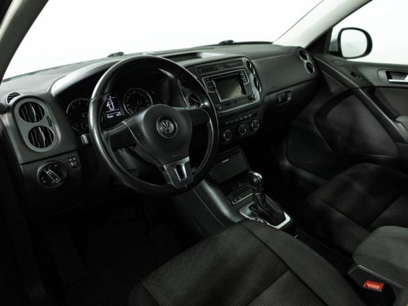 Volkswagen Tiguan I Рестайлинг с пробегом 2015 года, цена 1 744 700 рублей, 93360 км, внедорожник, Автокод Объявления
