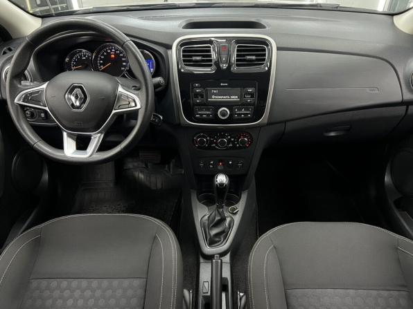 Renault Logan II Рестайлинг с пробегом 2018 года, цена 800 000 рублей, 167547 км, седан, Автокод Объявления