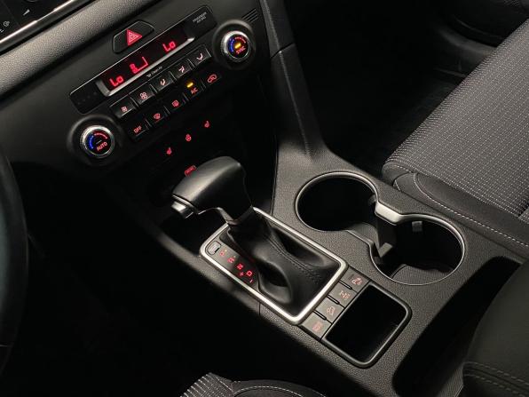 Kia Sportage IV Рестайлинг с пробегом 2021 года, цена 2 600 000 рублей, 12532 км, внедорожник, Автокод Объявления
