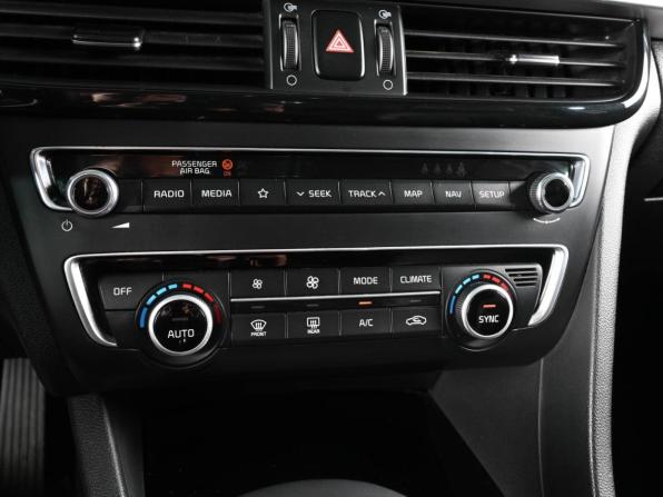 Kia Optima IV Рестайлинг с пробегом 2019 года, цена 2 199 000 рублей, 122727 км, седан, Автокод Объявления