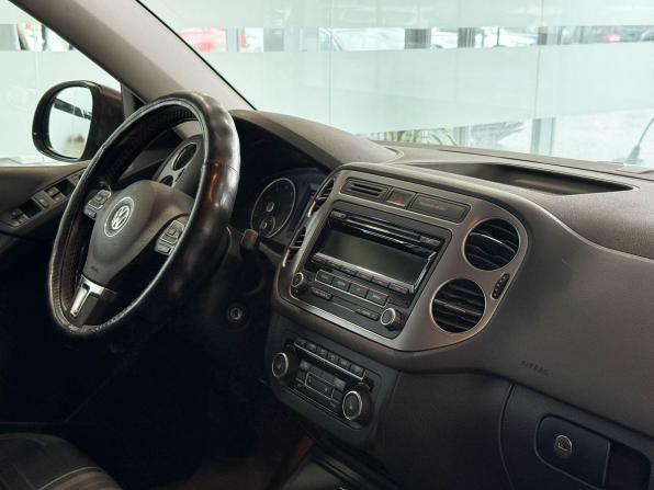 Volkswagen Tiguan I Рестайлинг с пробегом 2015 года, цена 1 635 000 рублей, 131243 км, внедорожник, Автокод Объявления