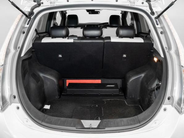 Nissan Leaf I (ZE0/AZE0) с пробегом 2017 года, цена 1 060 000 рублей, 127118 км, хэтчбек, Автокод Объявления