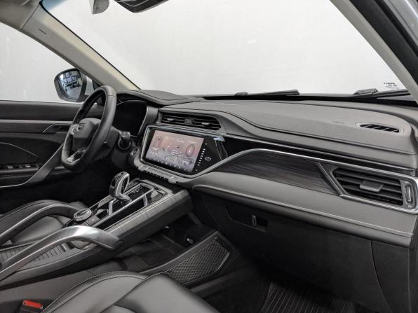 Geely Atlas Pro с пробегом 2023 года, цена 2 150 000 рублей, 37500 км, внедорожник, Автокод Объявления