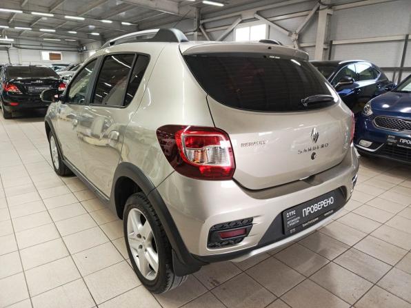 Renault Sandero II с пробегом 2017 года, цена 855 000 рублей, 149000 км, хэтчбек, Автокод Объявления