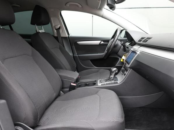 Volkswagen Passat B7 с пробегом 2011 года, цена 1 098 000 рублей, 176000 км, седан, Автокод Объявления