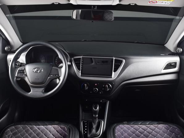 Hyundai Solaris II Рестайлинг с пробегом 2021 года, цена 1 694 995 рублей, 57534 км, седан, Автокод Объявления
