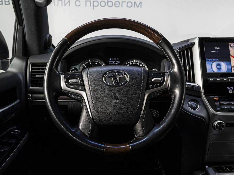 Toyota Land Cruiser 200 Series Рестайлинг 2 Тюмень  - изображение 21