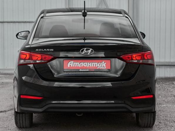 Hyundai Solaris II с пробегом 2017 года, цена 1 035 000 рублей, 134679 км, седан, Автокод Объявления