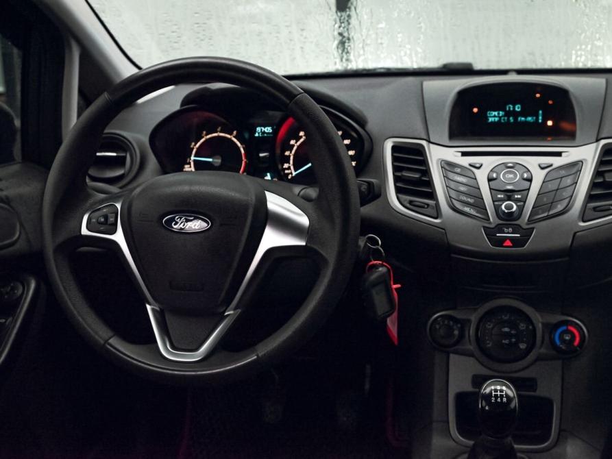 Ford Fiesta Mk6 Рестайлинг Екатеринбург  - изображение 18