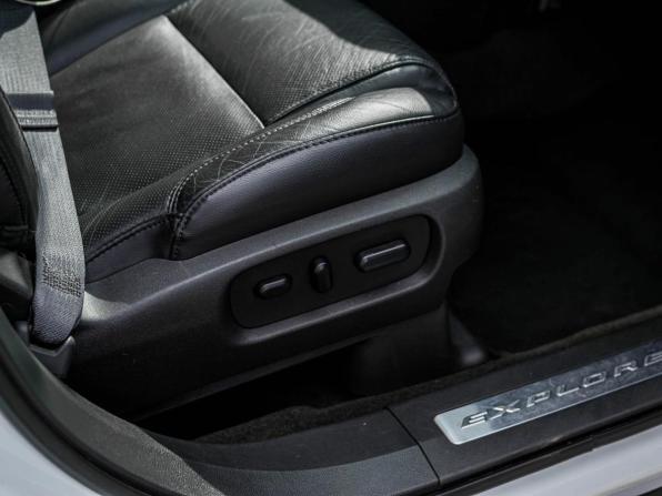 Ford Explorer V с пробегом 2013 года, цена 1 300 000 рублей, 193764 км, внедорожник, Автокод Объявления