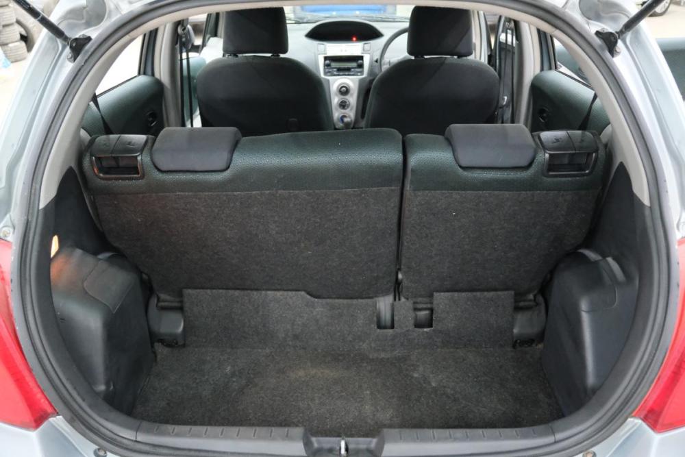 Toyota Vitz II (XP90) Омск  - изображение 22