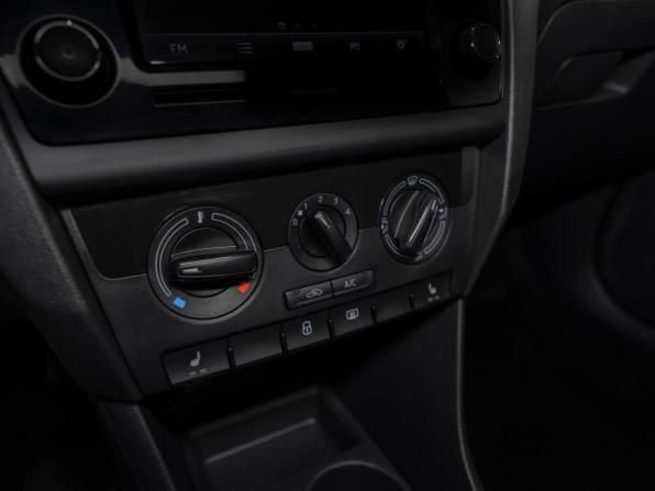 Skoda Rapid I Рестайлинг с пробегом 2018 года, цена 1 330 000 рублей, 97870 км, лифтбек, Автокод Объявления