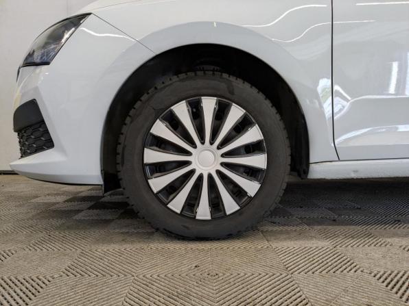 Skoda Rapid II с пробегом 2021 года, цена 1 395 000 рублей, 106230 км, лифтбек, Автокод Объявления