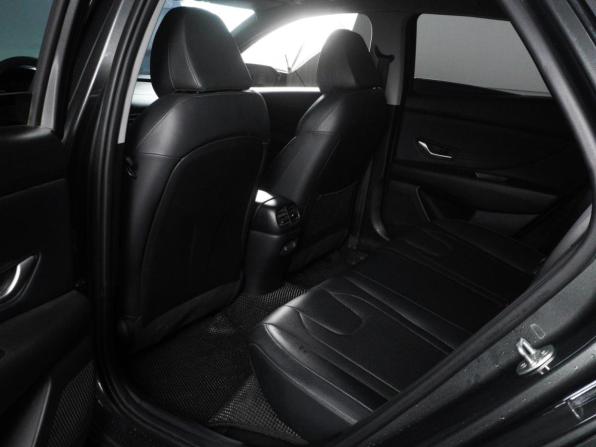 Hyundai Elantra VII (CN7) Рестайлинг с пробегом 2024 года, цена 2 129 000 рублей, 41509 км, седан, Автокод Объявления