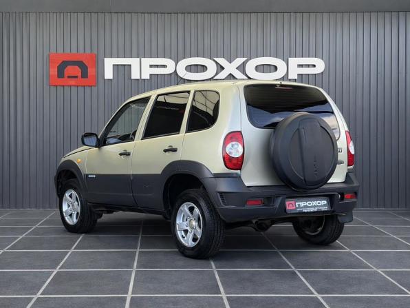 Chevrolet Niva I Рестайлинг с пробегом 2010 года, цена 337 000 рублей, 182301 км, внедорожник, Автокод Объявления