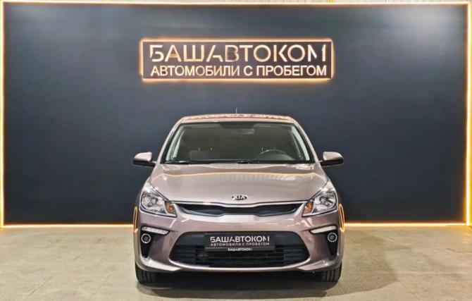Kia Rio IV с пробегом 2017 года, цена 1 215 000 рублей, 132050 км, седан, Автокод Объявления