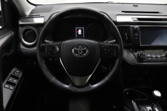 Toyota RAV4 IV (XA40) Рестайлинг с пробегом 2017 года, цена 2 092 000 рублей, 187704 км, внедорожник, Автокод Объявления