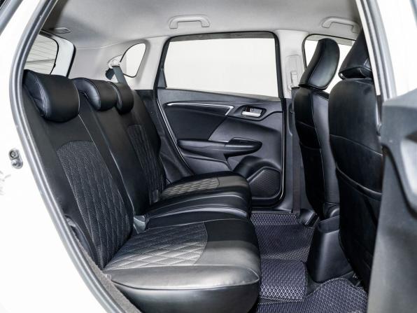 Honda Fit III с пробегом 2016 года, цена 995 000 рублей, 141366 км, хэтчбек, Автокод Объявления